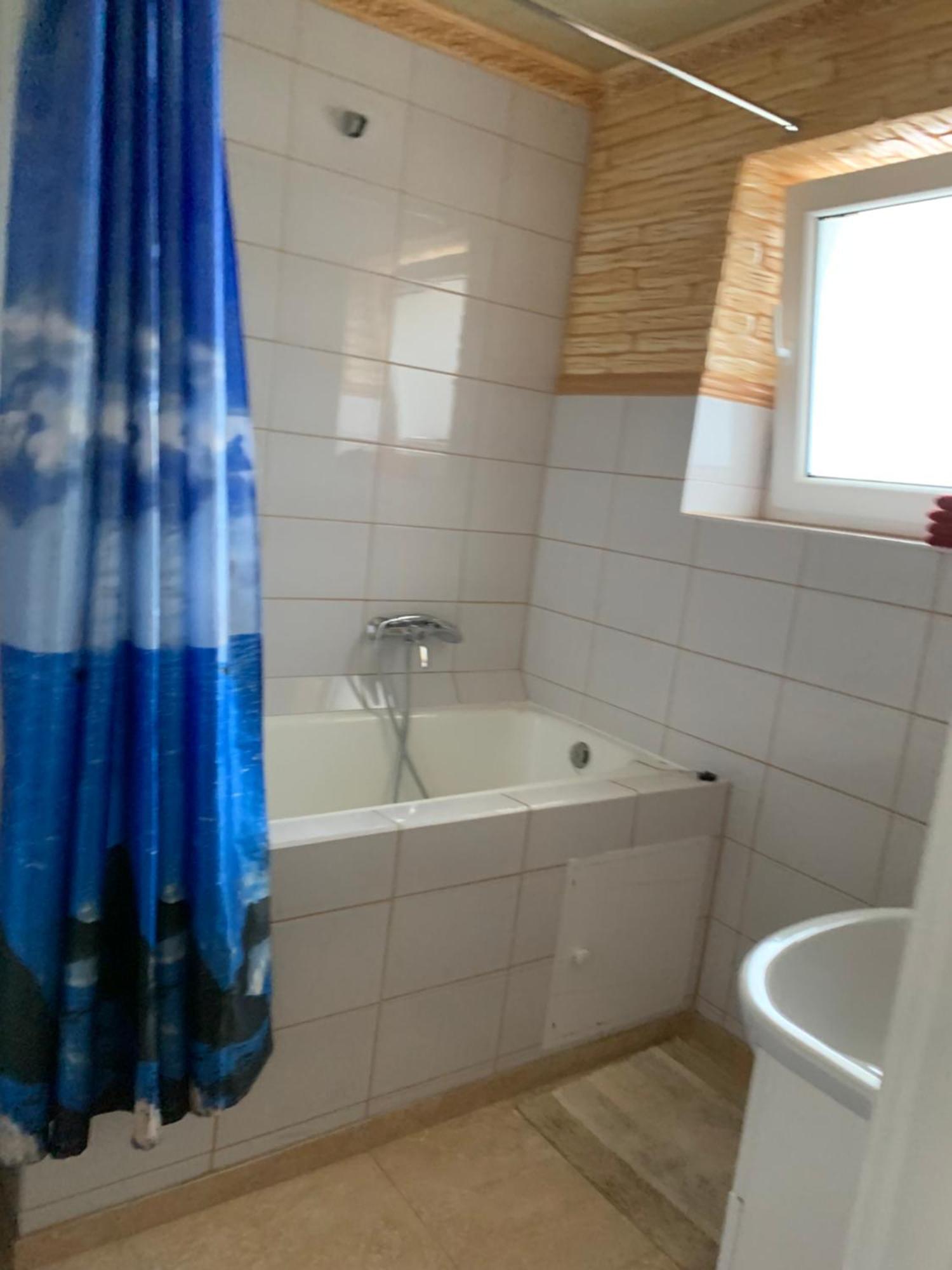 Guesthouse Sveciuose Pas Grazina パランガ エクステリア 写真