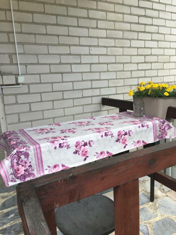Guesthouse Sveciuose Pas Grazina パランガ エクステリア 写真